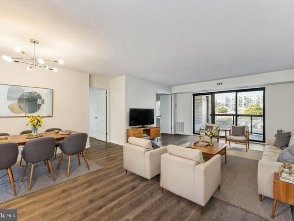 8360 GREENSBORO DRIVE, Unit 305, MCLEAN, VA 22102