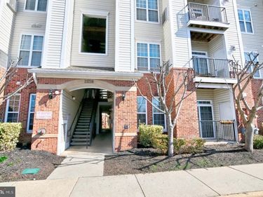 21216 MCFADDEN SQUARE, Unit 108, STERLING, VA 20165