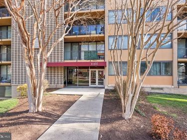 8 S VAN DORN STREET , Unit 201, ALEXANDRIA, VA 22304