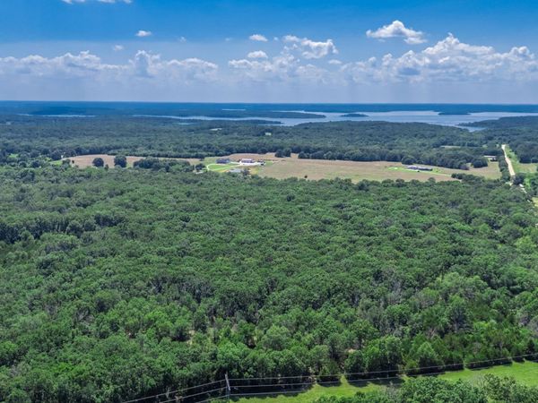 20476 E 1700 Road , Fair Play, MO 65649