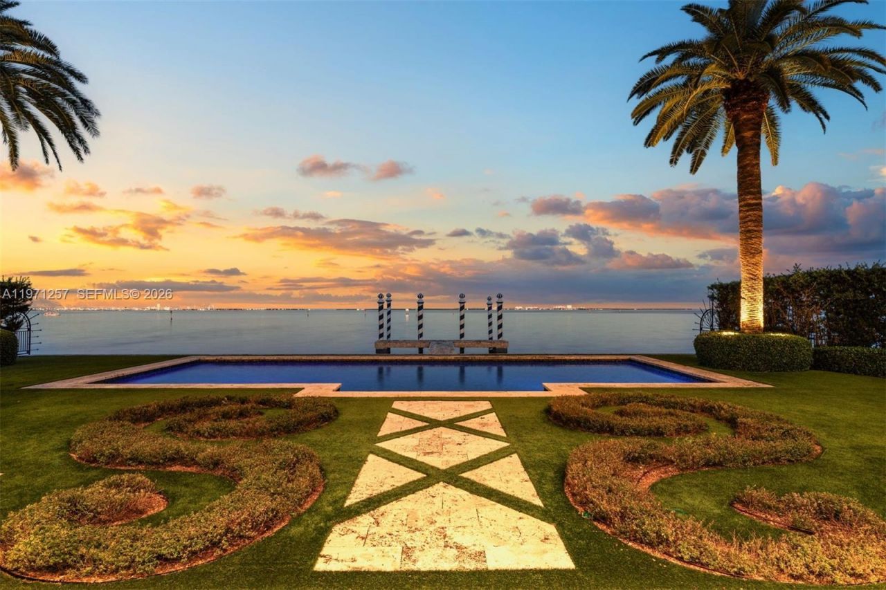 10 Tahiti Beach Island Rd , Coral Gables, FL 33143 Photo