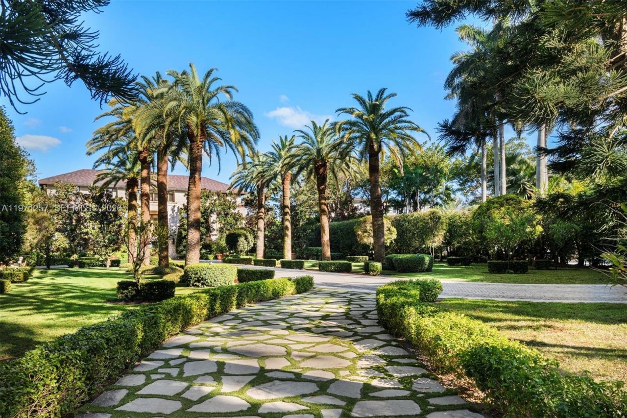 10 Tahiti Beach Island Rd , Coral Gables, FL 33143 Photo