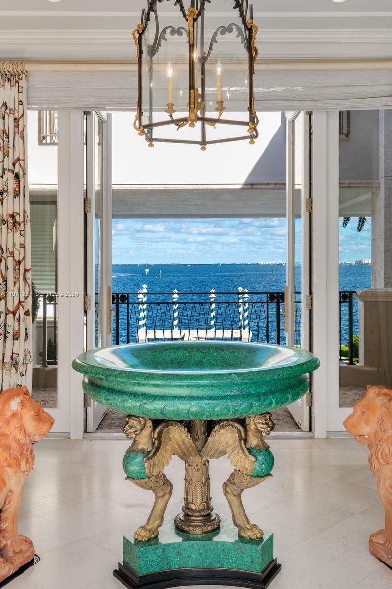 10 Tahiti Beach Island Rd , Coral Gables, FL 33143 Photo