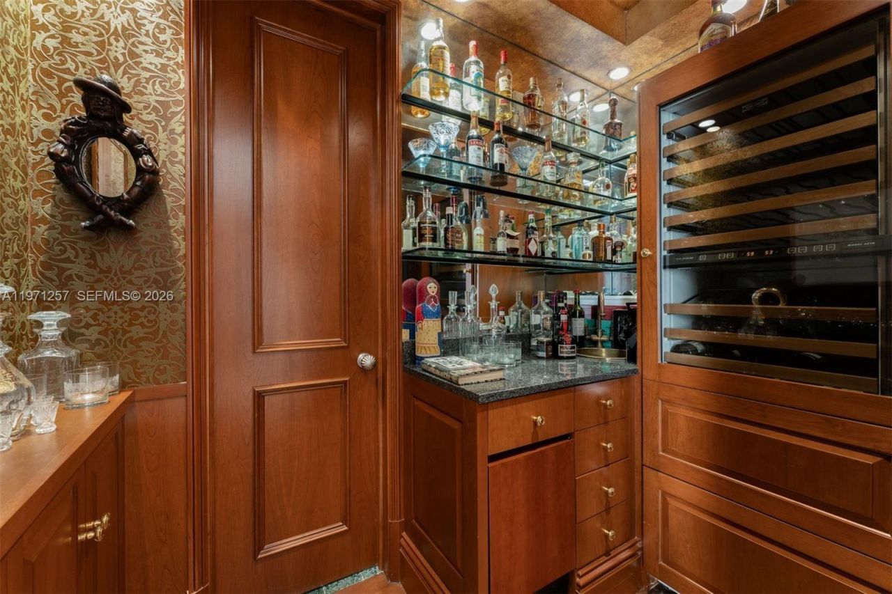 10 Tahiti Beach Island Rd , Coral Gables, FL 33143 Photo