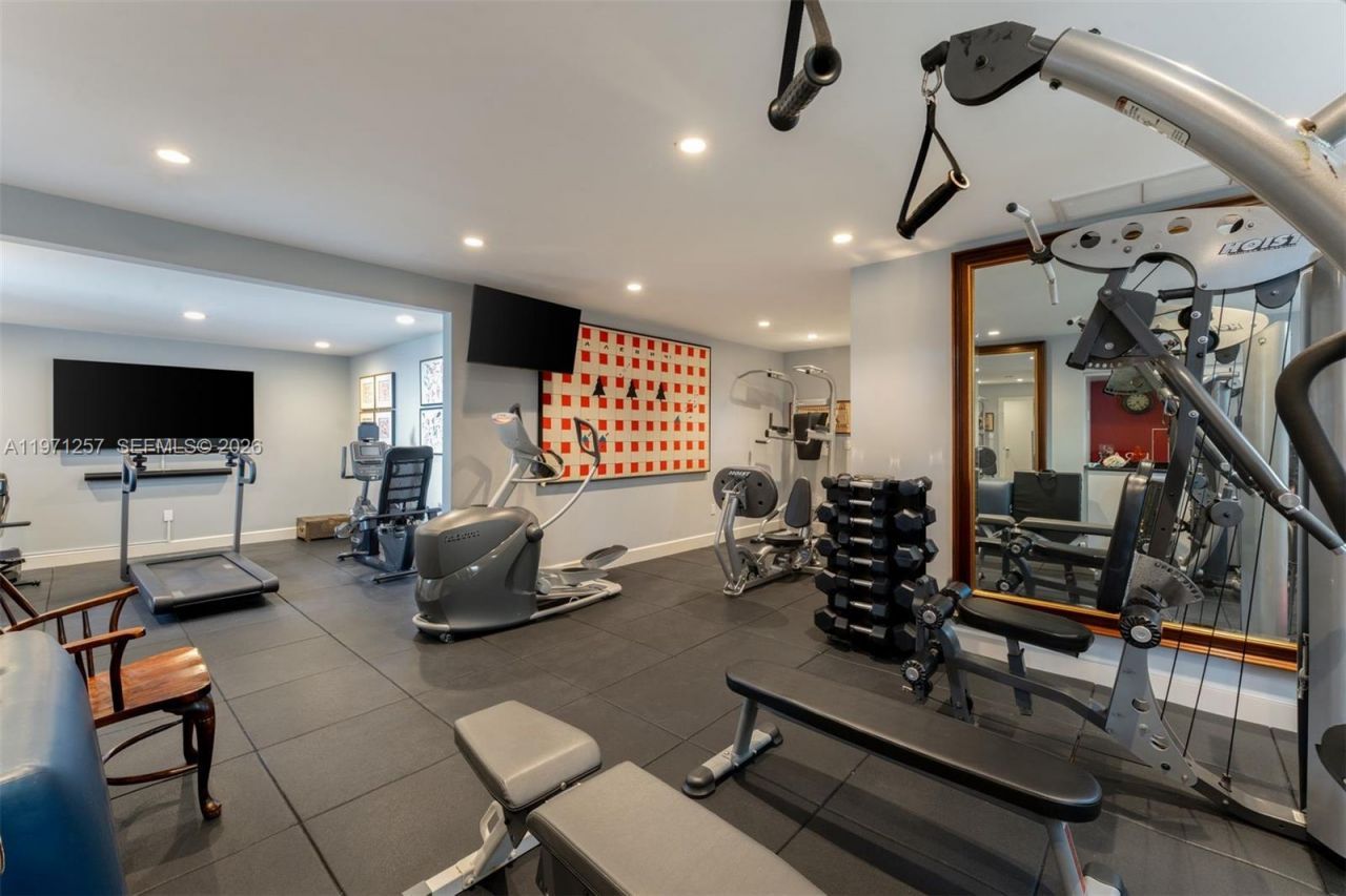 10 Tahiti Beach Island Rd , Coral Gables, FL 33143 Photo