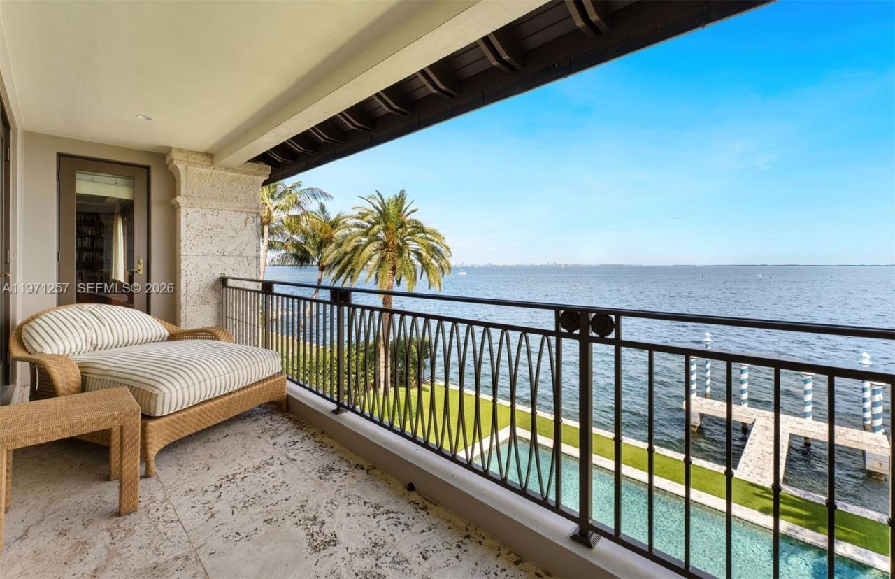 10 Tahiti Beach Island Rd , Coral Gables, FL 33143 Photo