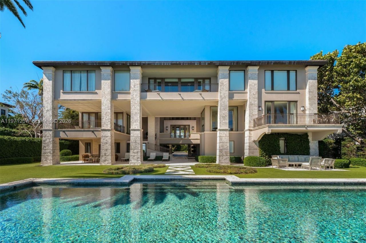 10 Tahiti Beach Island Rd, Coral Gables, FL 33143 Photo