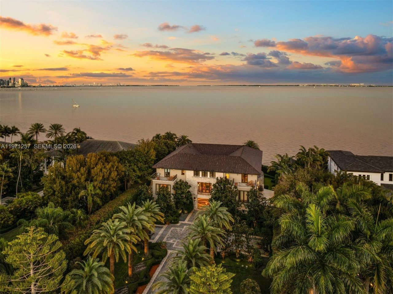 10 Tahiti Beach Island Rd , Coral Gables, FL 33143 Photo