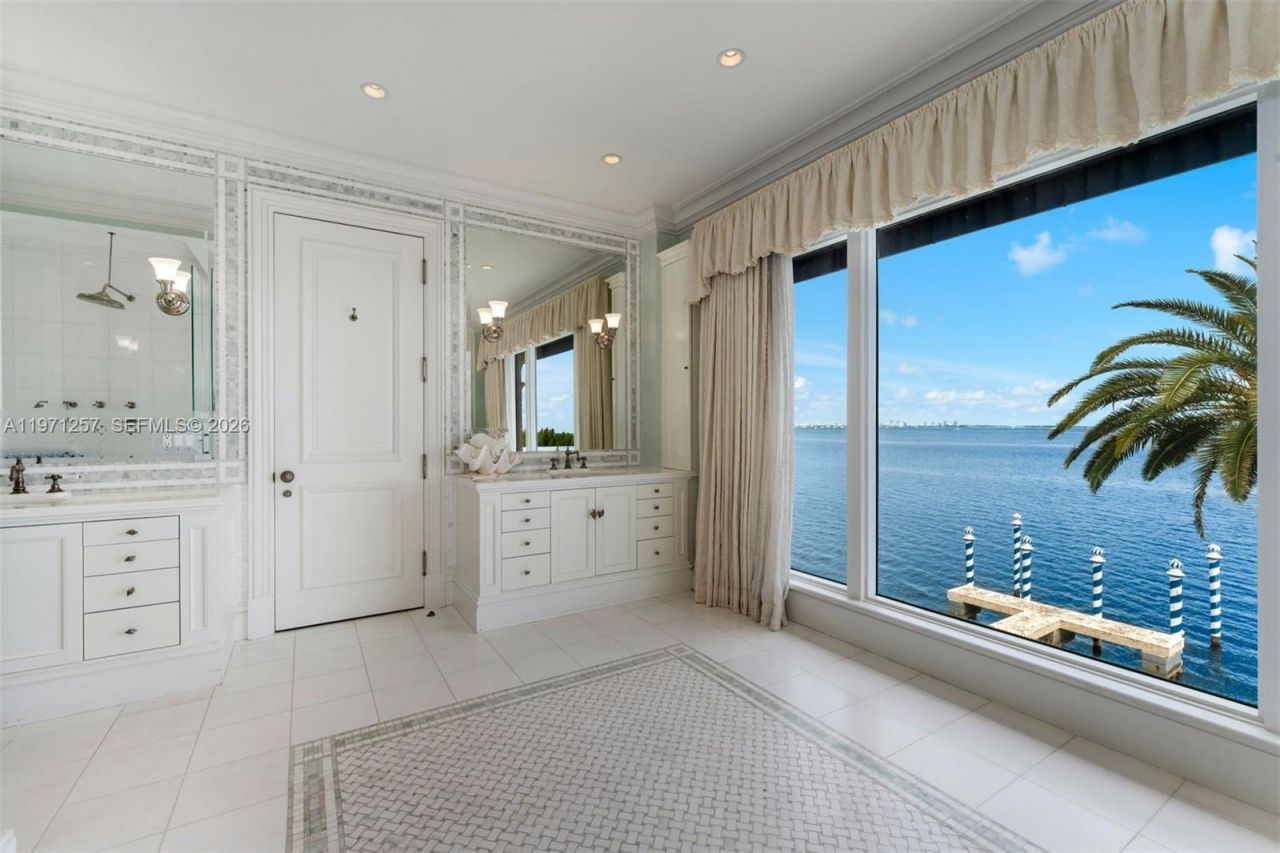 10 Tahiti Beach Island Rd , Coral Gables, FL 33143 Photo