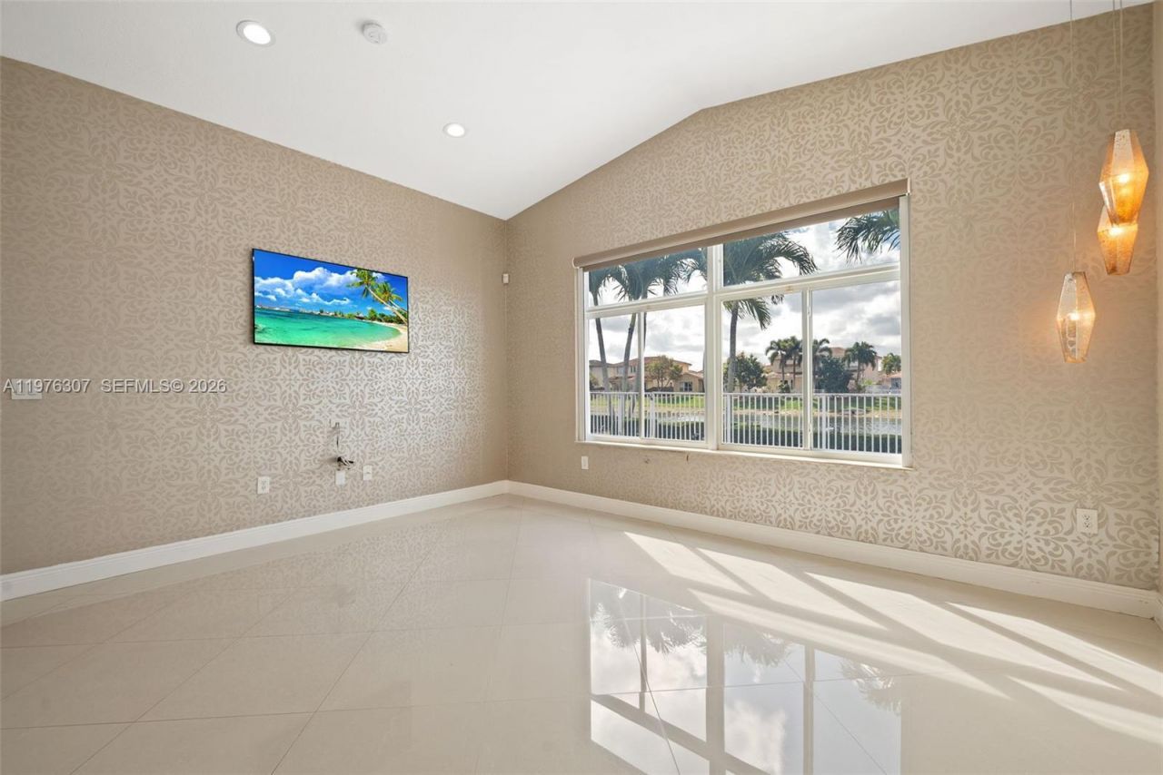 15962 SW 62nd St, Miami, FL 33193 Photo