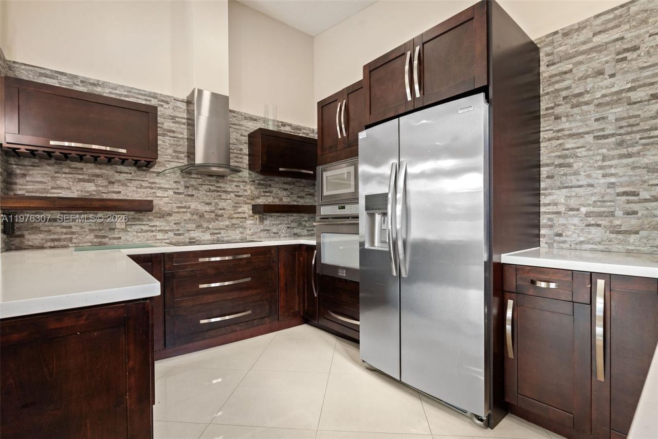 15962 SW 62nd St, Miami, FL 33193 Photo