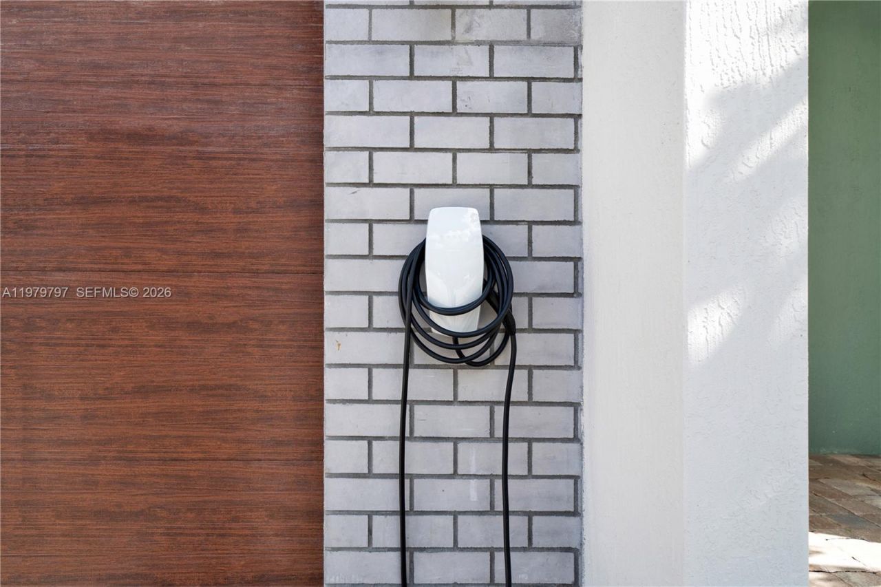 4441 NW 9th St , Plantation, FL 33317 Photo