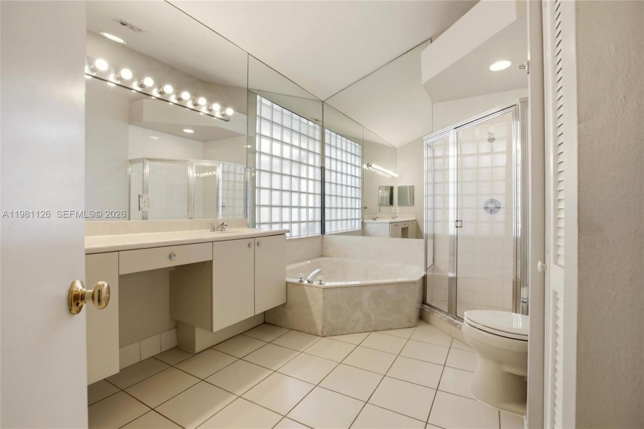 17208 Hampton Blvd, Boca Raton, FL 33496 Photo