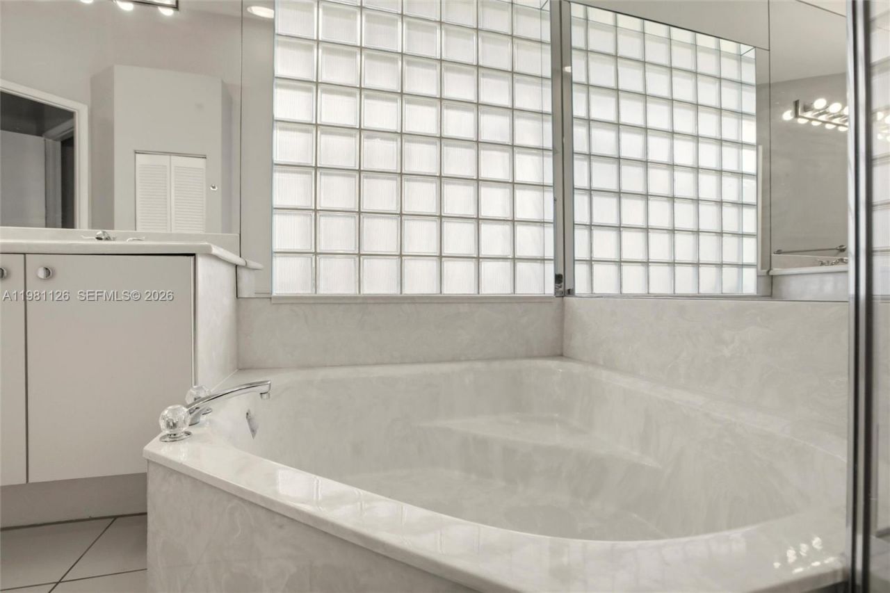 17208 Hampton Blvd, Boca Raton, FL 33496 Photo