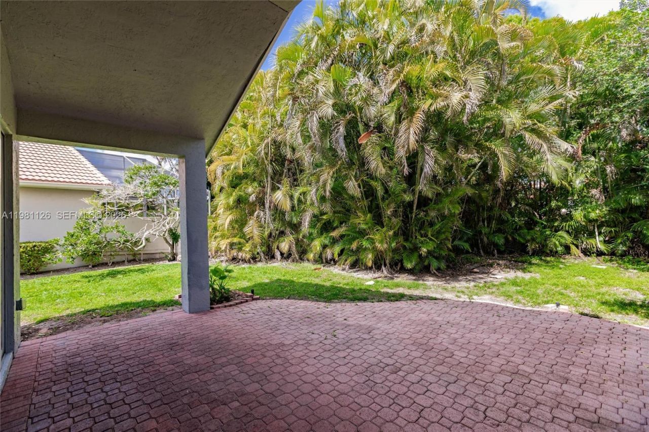 17208 Hampton Blvd, Boca Raton, FL 33496 Photo