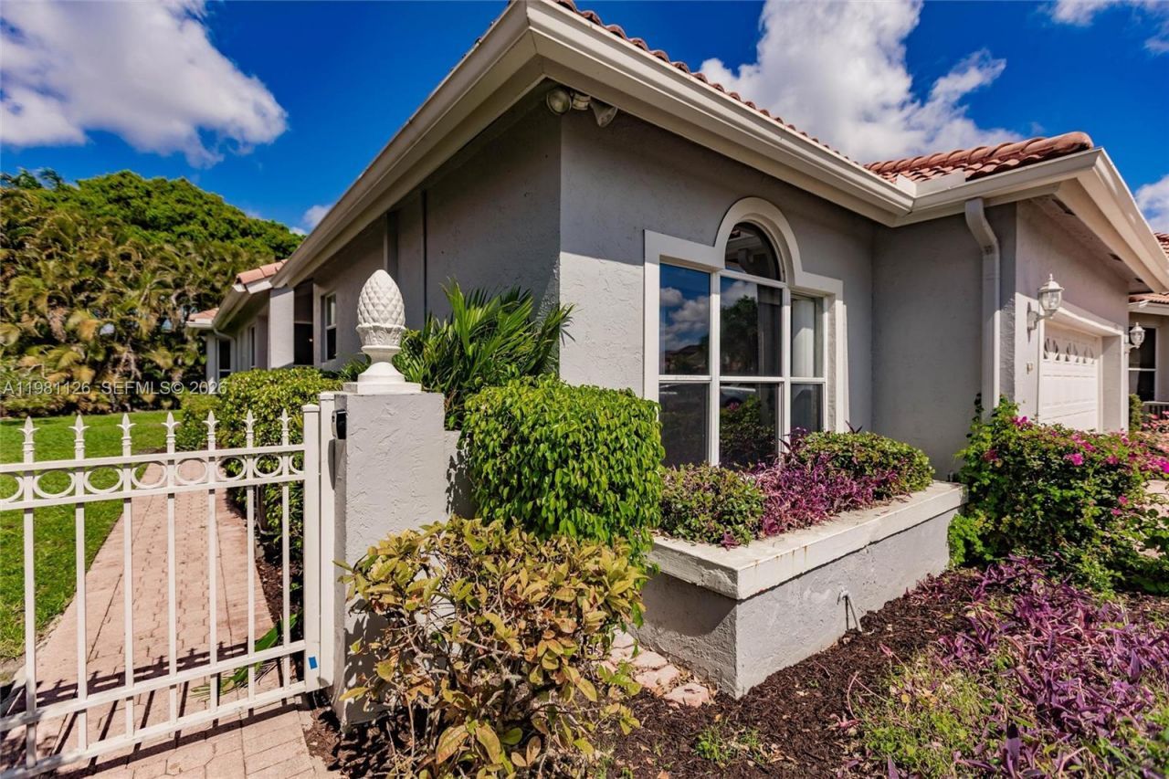 17208 Hampton Blvd, Boca Raton, FL 33496 Photo