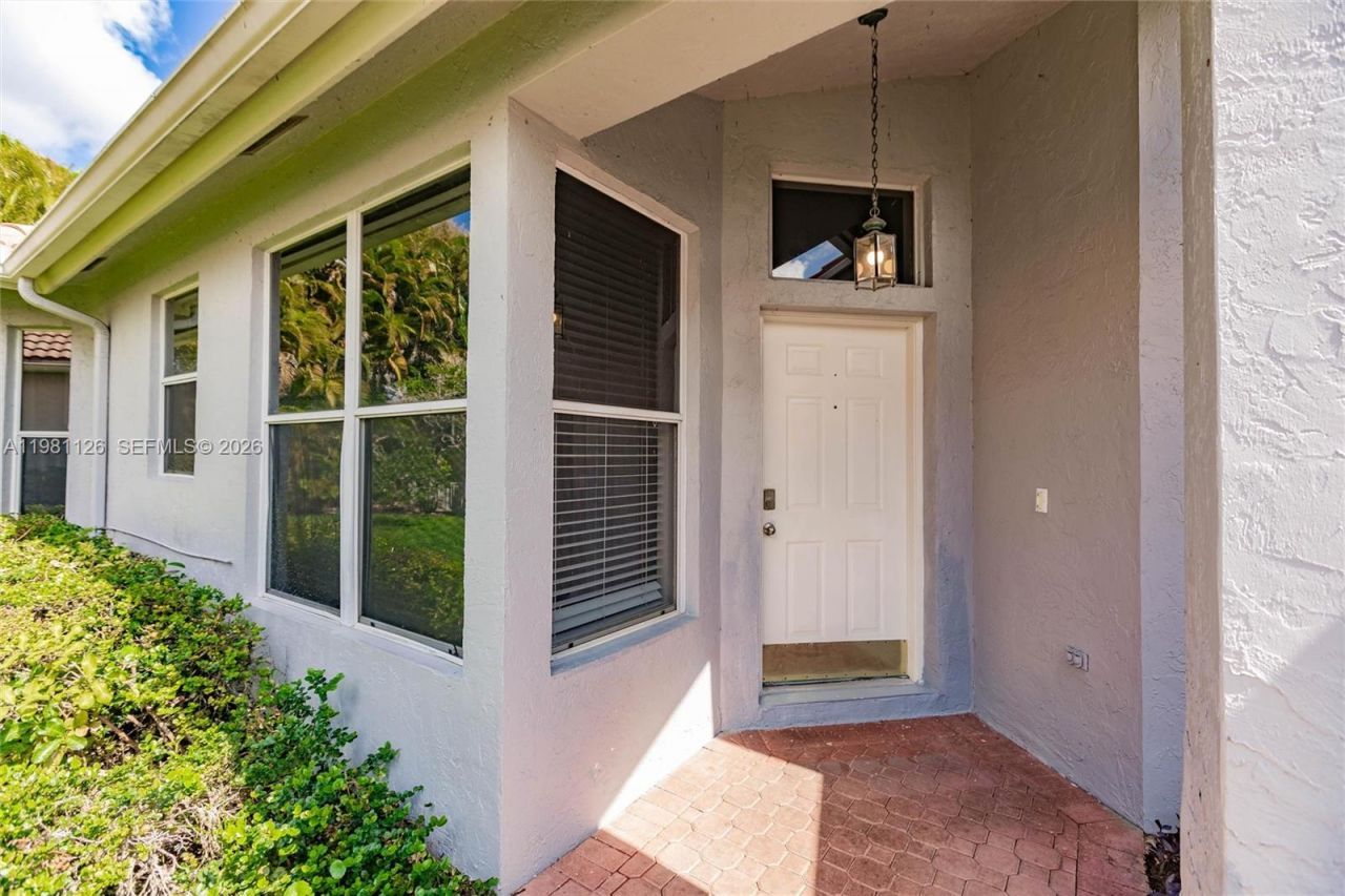 17208 Hampton Blvd, Boca Raton, FL 33496 Photo