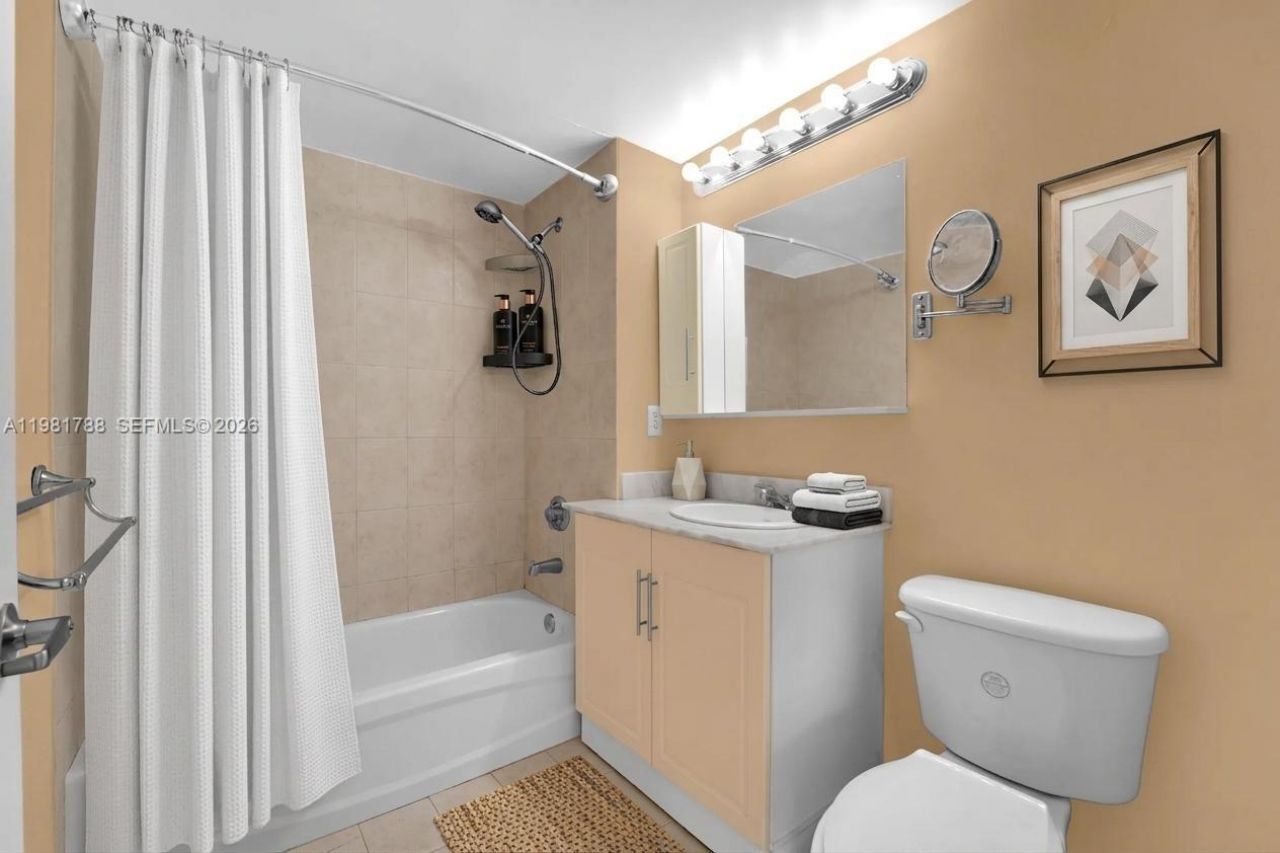 275 NE 18th St, Unit 808, Miami, FL 33132 Photo