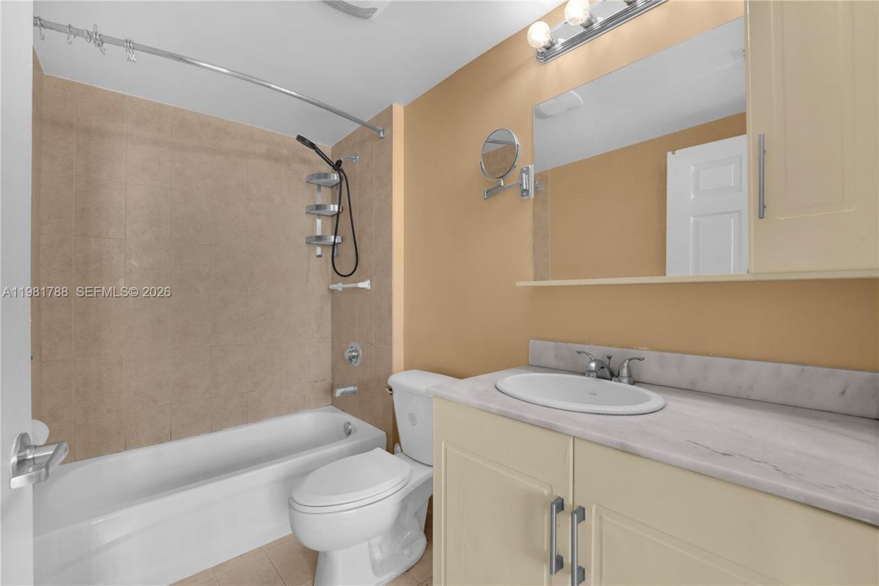 275 NE 18th St, Unit 808, Miami, FL 33132 Photo