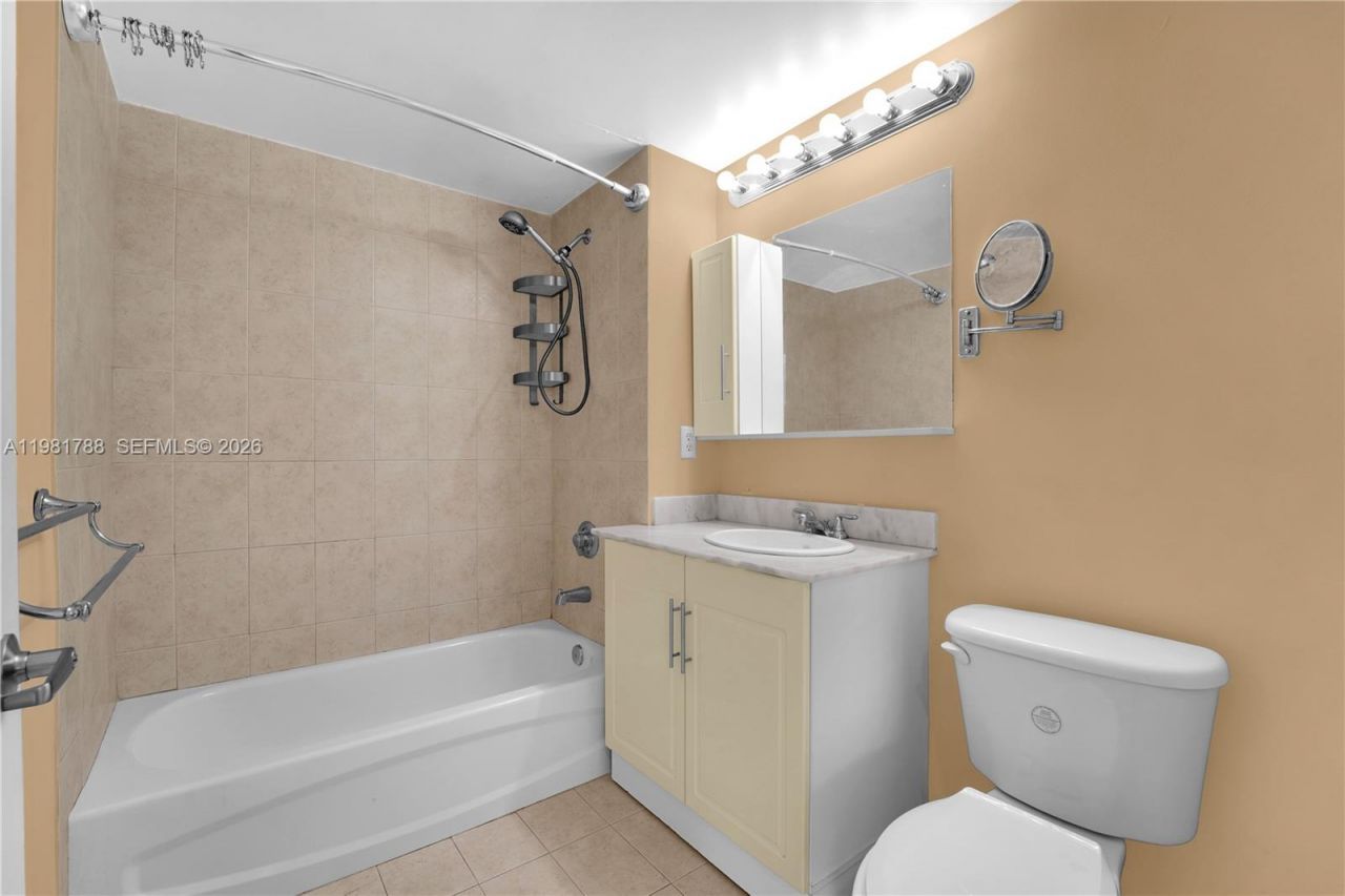 275 NE 18th St, Unit 808, Miami, FL 33132 Photo