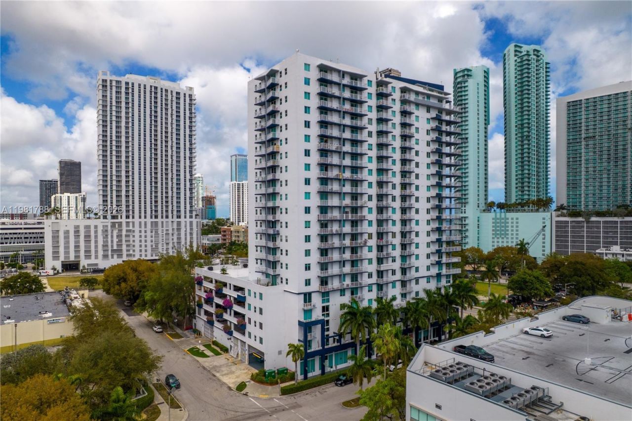275 NE 18th St, Unit 808, Miami, FL 33132 Photo
