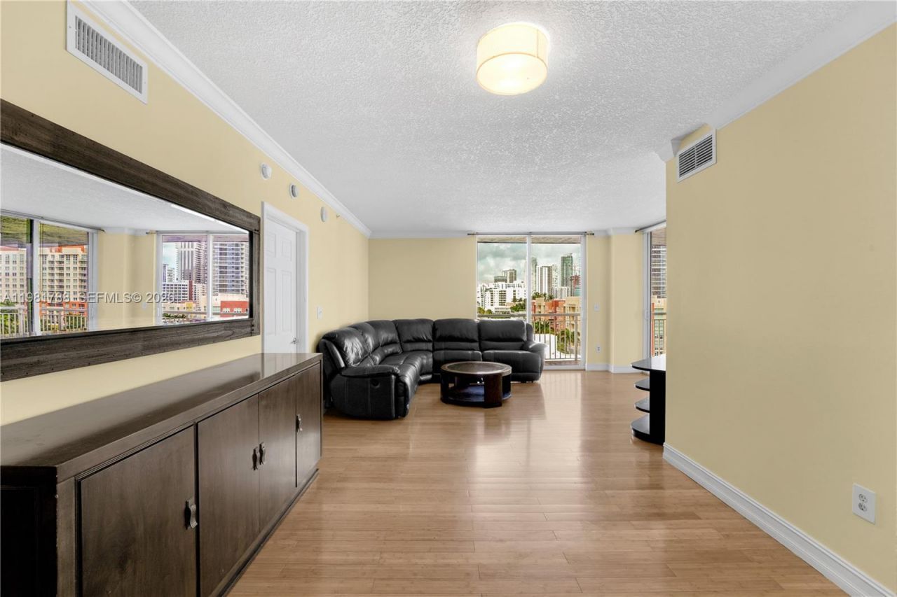 275 NE 18th St, Unit 808, Miami, FL 33132 Photo