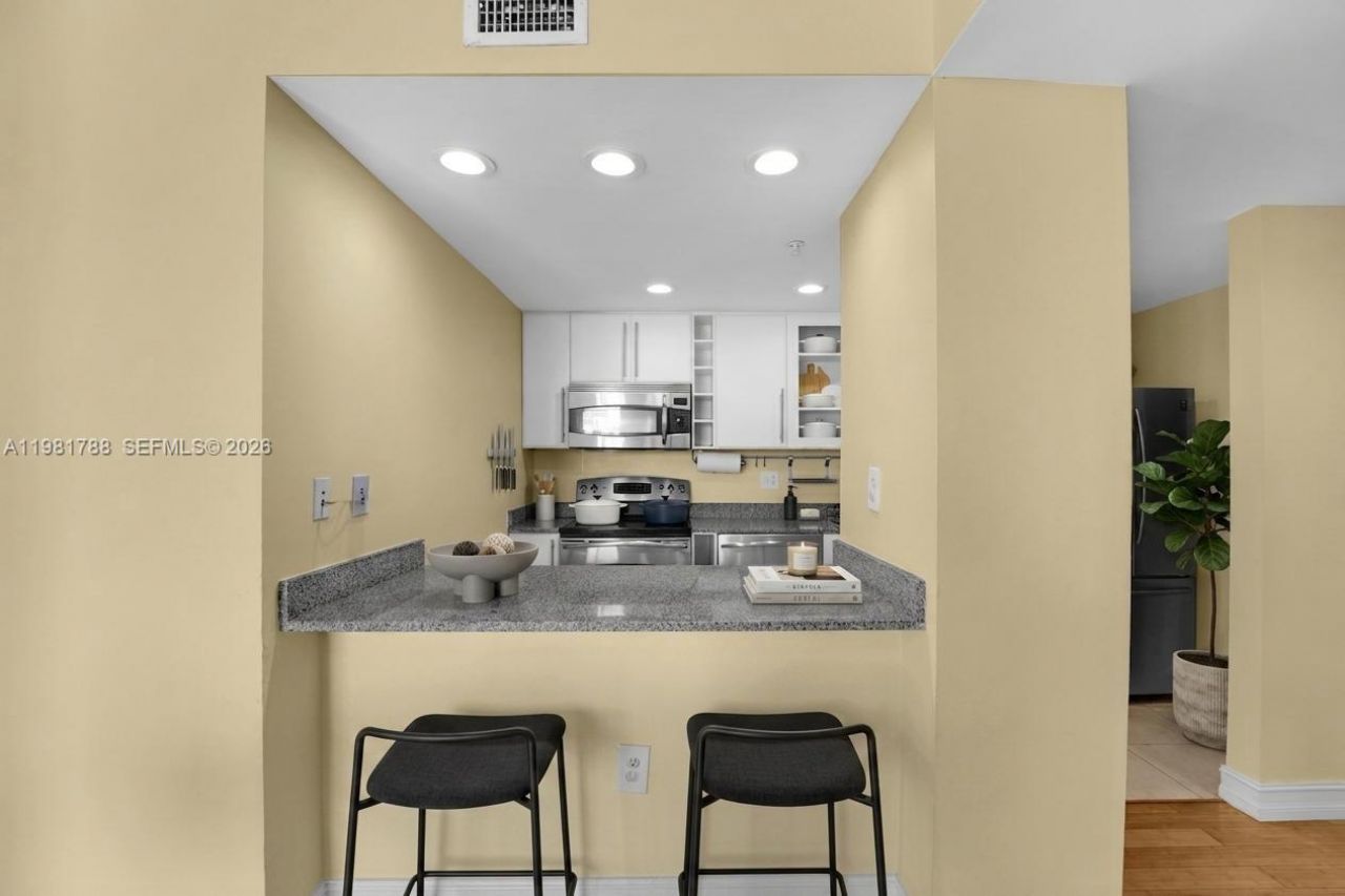 275 NE 18th St, Unit 808, Miami, FL 33132 Photo