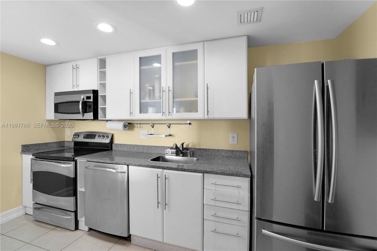 275 NE 18th St, Unit 808, Miami, FL 33132 Photo