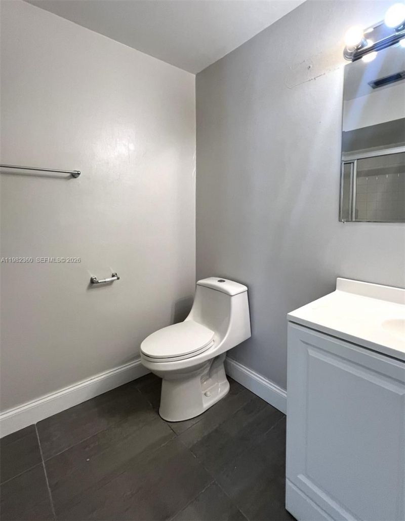 8249 NW 8th Pl, Unit 4, Plantation, FL 33324 Photo