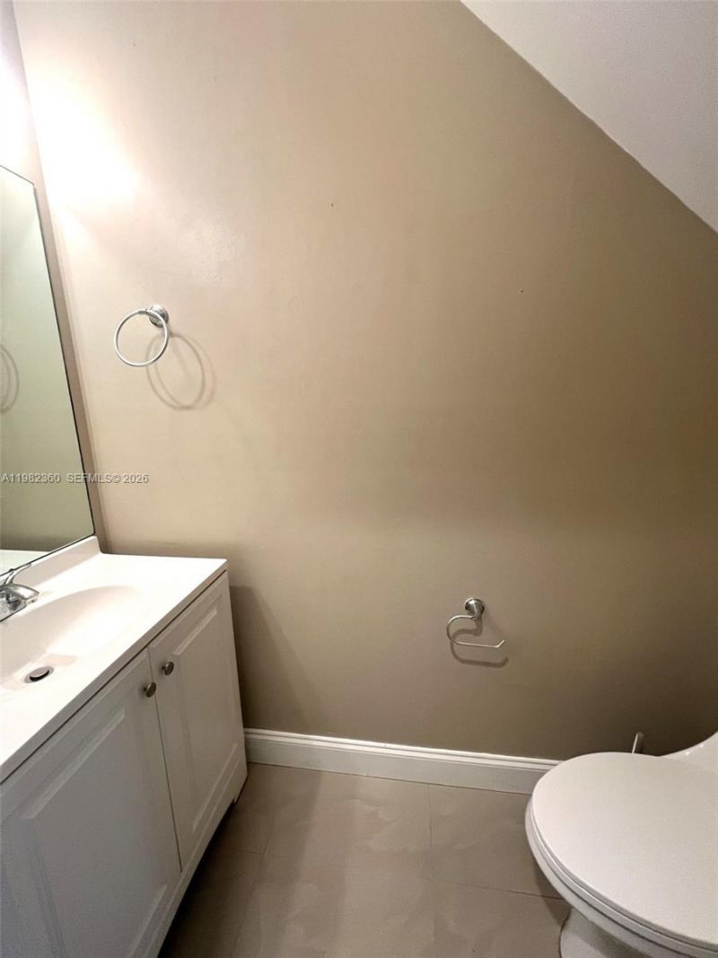 8249 NW 8th Pl, Unit 4, Plantation, FL 33324 Photo