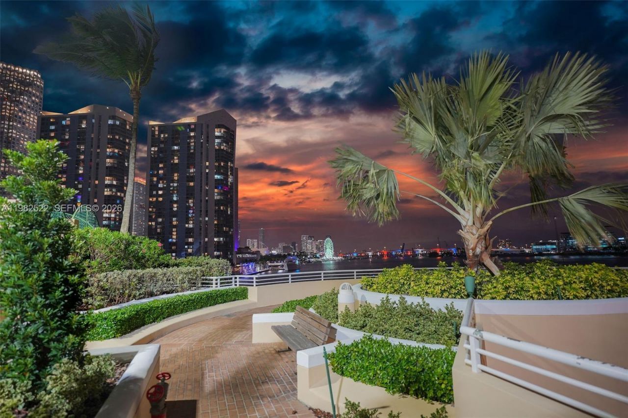 808 Brickell Key Dr , Unit 3702, Miami, FL 33131 Photo
