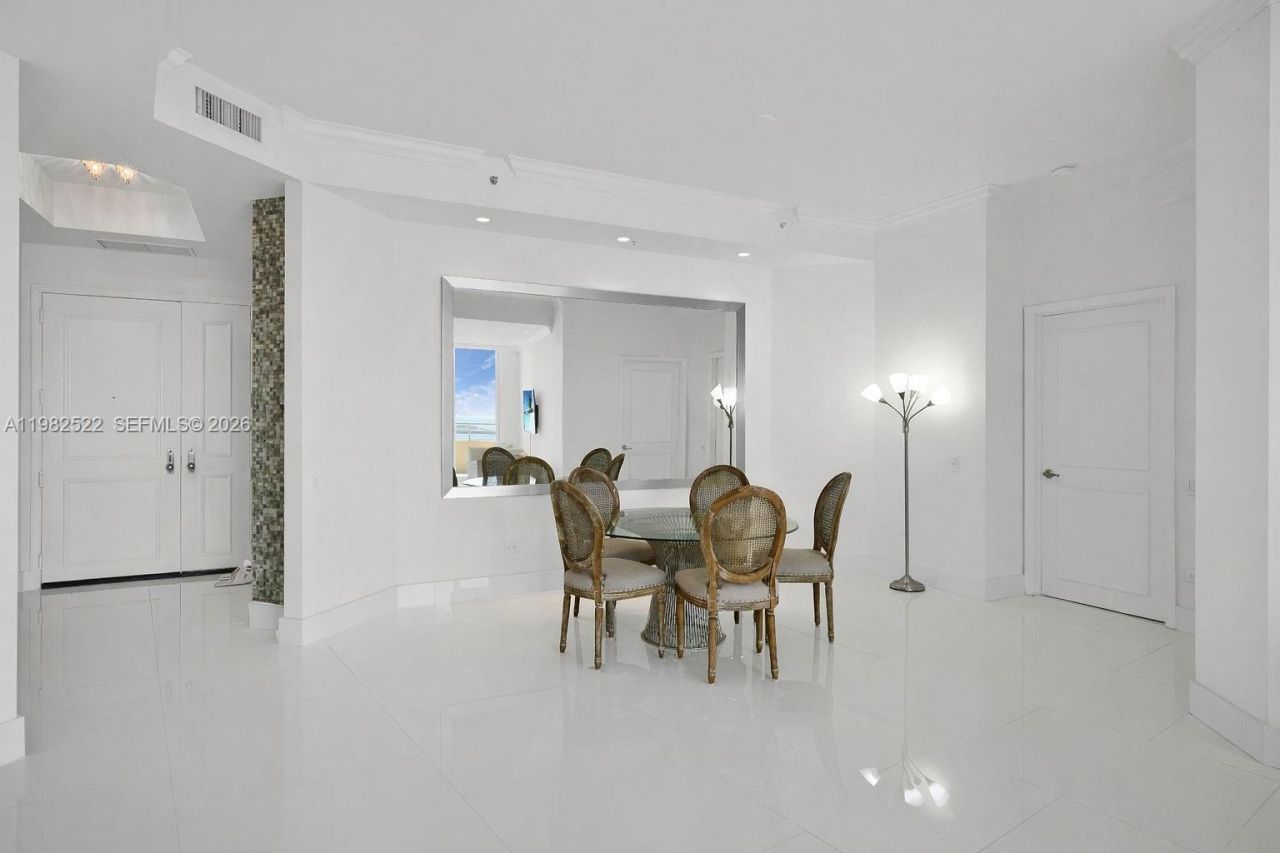 808 Brickell Key Dr , Unit 3702, Miami, FL 33131 Photo