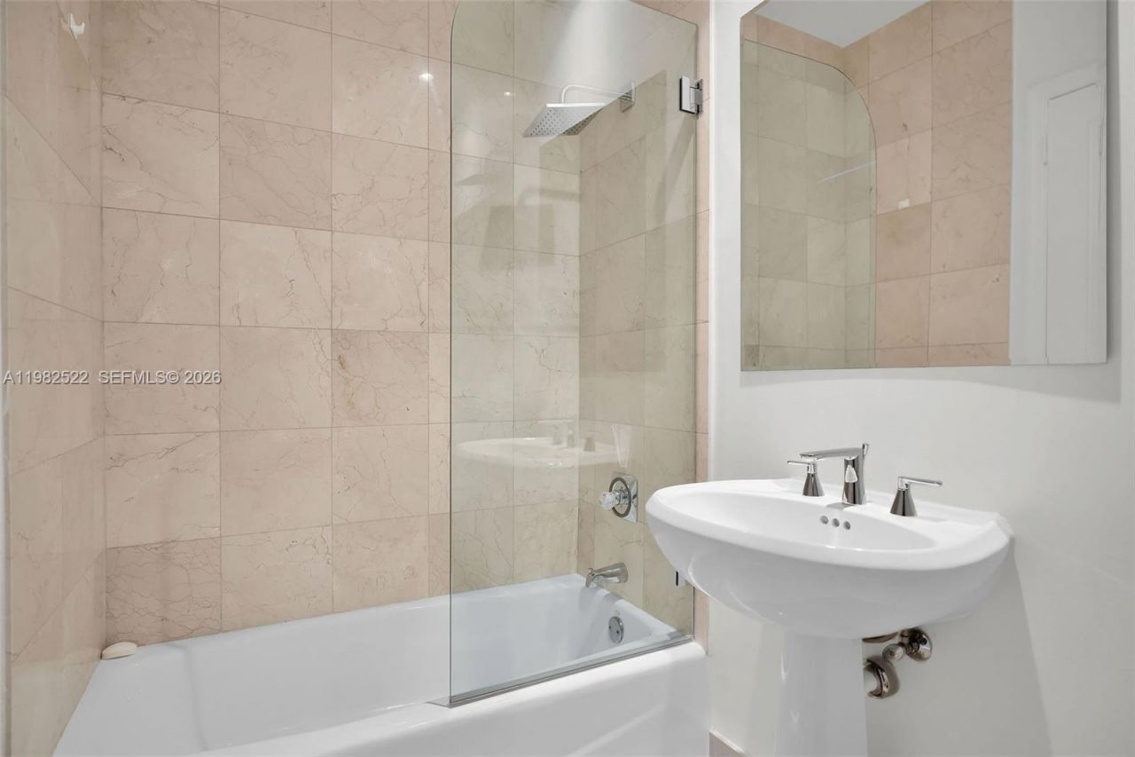 808 Brickell Key Dr , Unit 3702, Miami, FL 33131 Photo