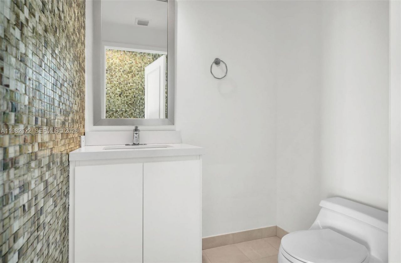 808 Brickell Key Dr , Unit 3702, Miami, FL 33131 Photo