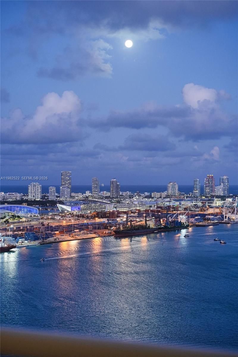 808 Brickell Key Dr , Unit 3702, Miami, FL 33131 Photo