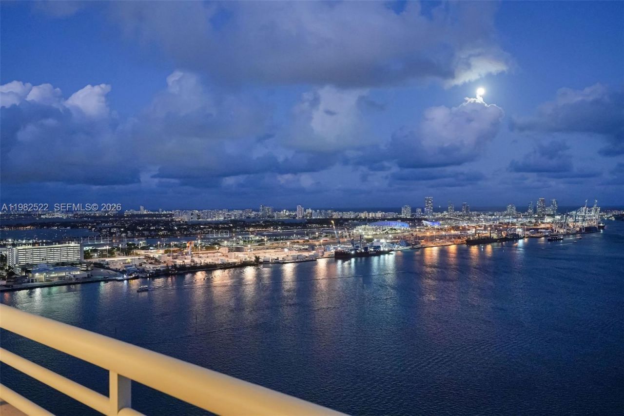 808 Brickell Key Dr , Unit 3702, Miami, FL 33131 Photo