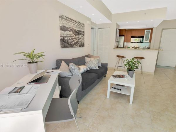 110 Washington Ave, Unit 2414, Miami Beach, FL 33139