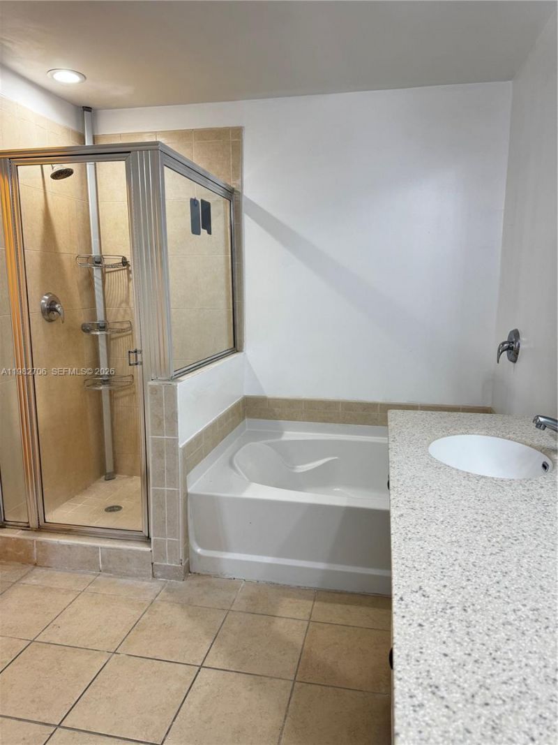 3340 NE 190th St , Unit 1507, Aventura, FL 33180 Photo