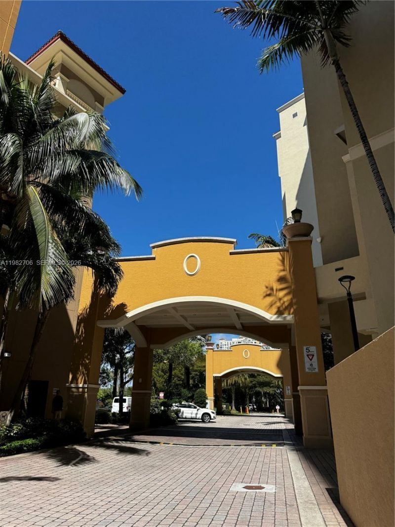 3340 NE 190th St , Unit 1507, Aventura, FL 33180 Photo