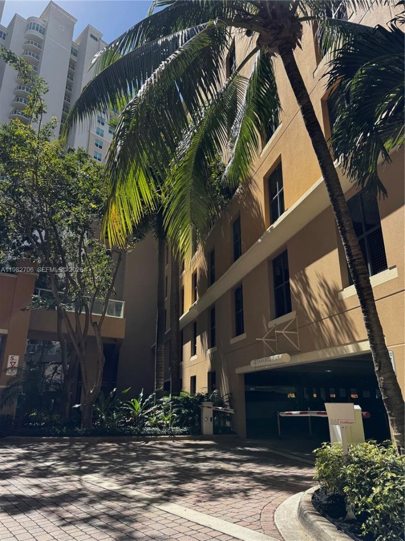 3340 NE 190th St , Unit 1507, Aventura, FL 33180 Photo