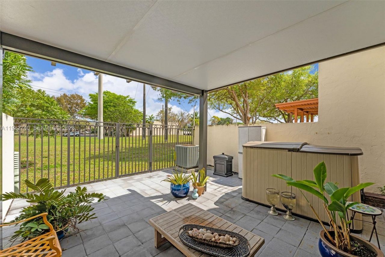 7825 SW 103rd Pl , Miami, FL 33173 Photo