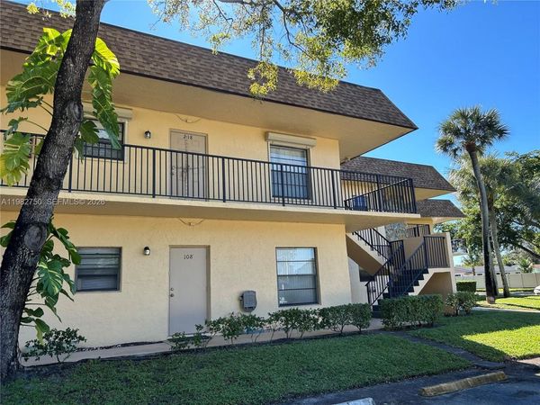 200 Gate Rd , Unit 207, Hollywood, FL 33024