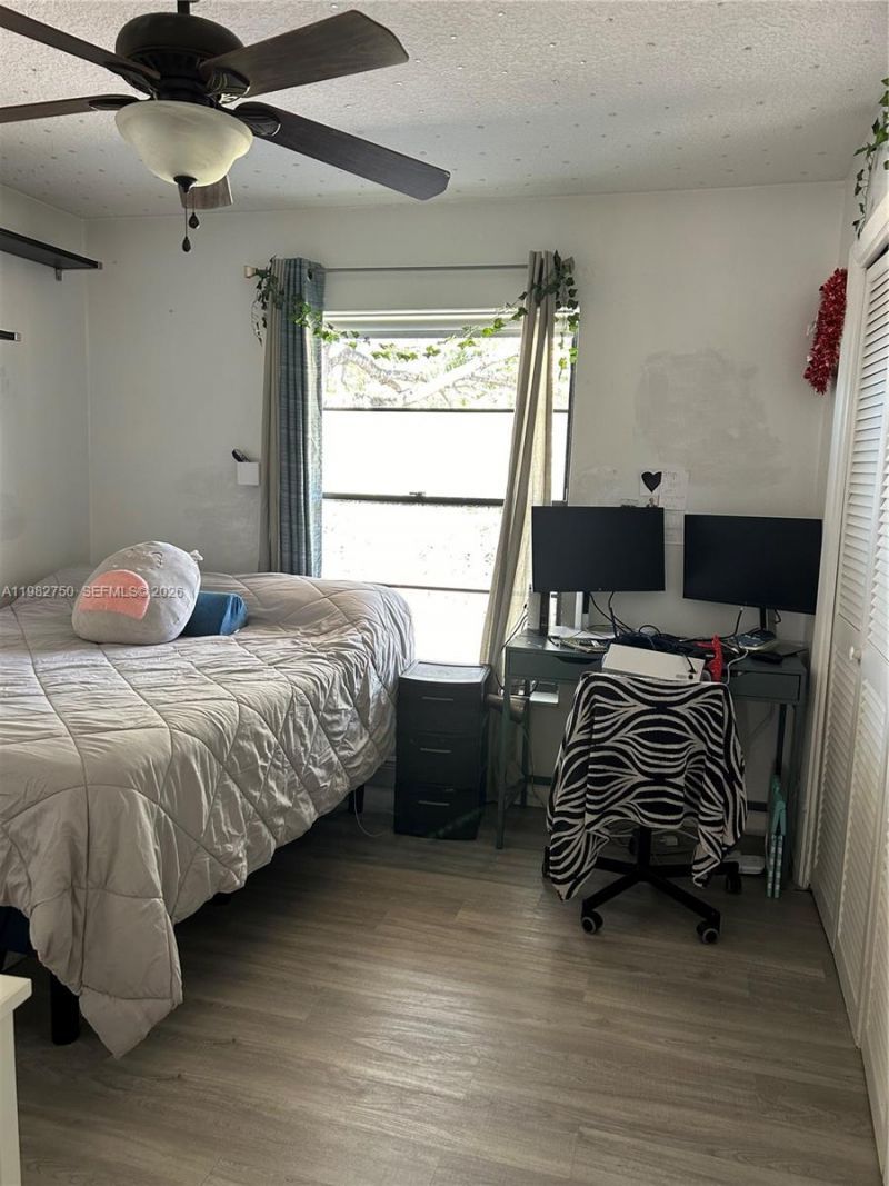 200 Gate Rd , Unit 207, Hollywood, FL 33024 Photo