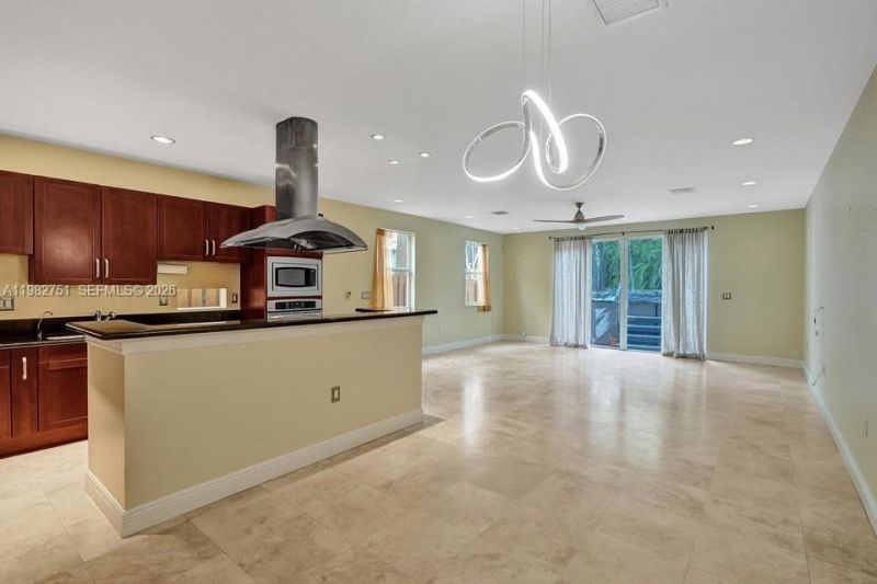 409 SW 5th St, Fort Lauderdale, FL 33315 Photo