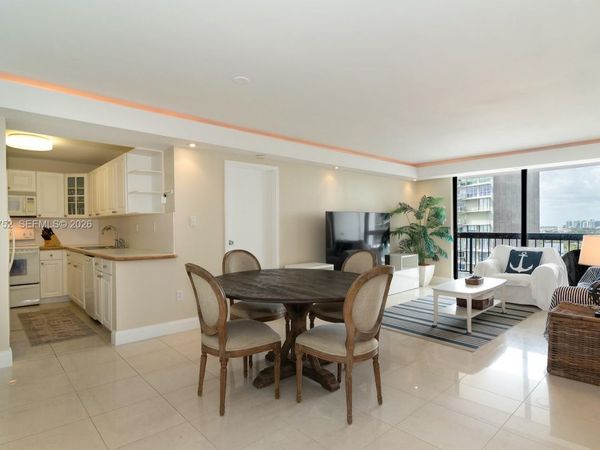 2333 Brickell Ave , Unit 1710, Miami, FL 33129