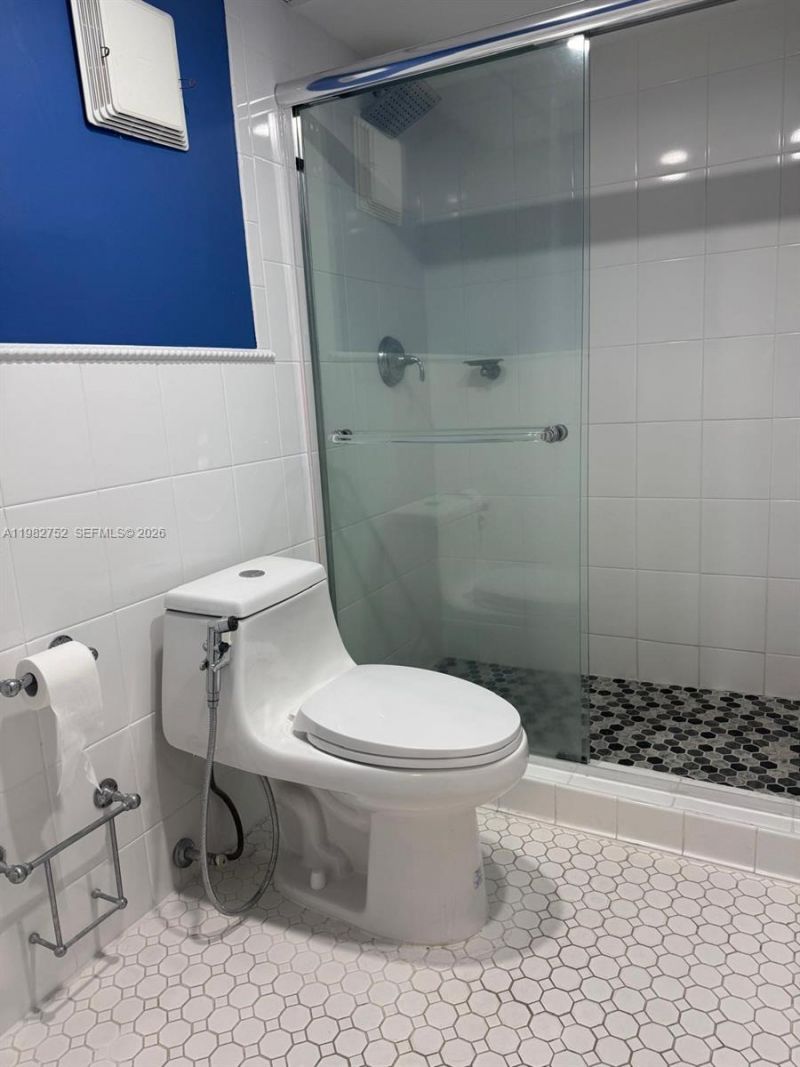 2333 Brickell Ave , Unit 1710, Miami, FL 33129 Photo