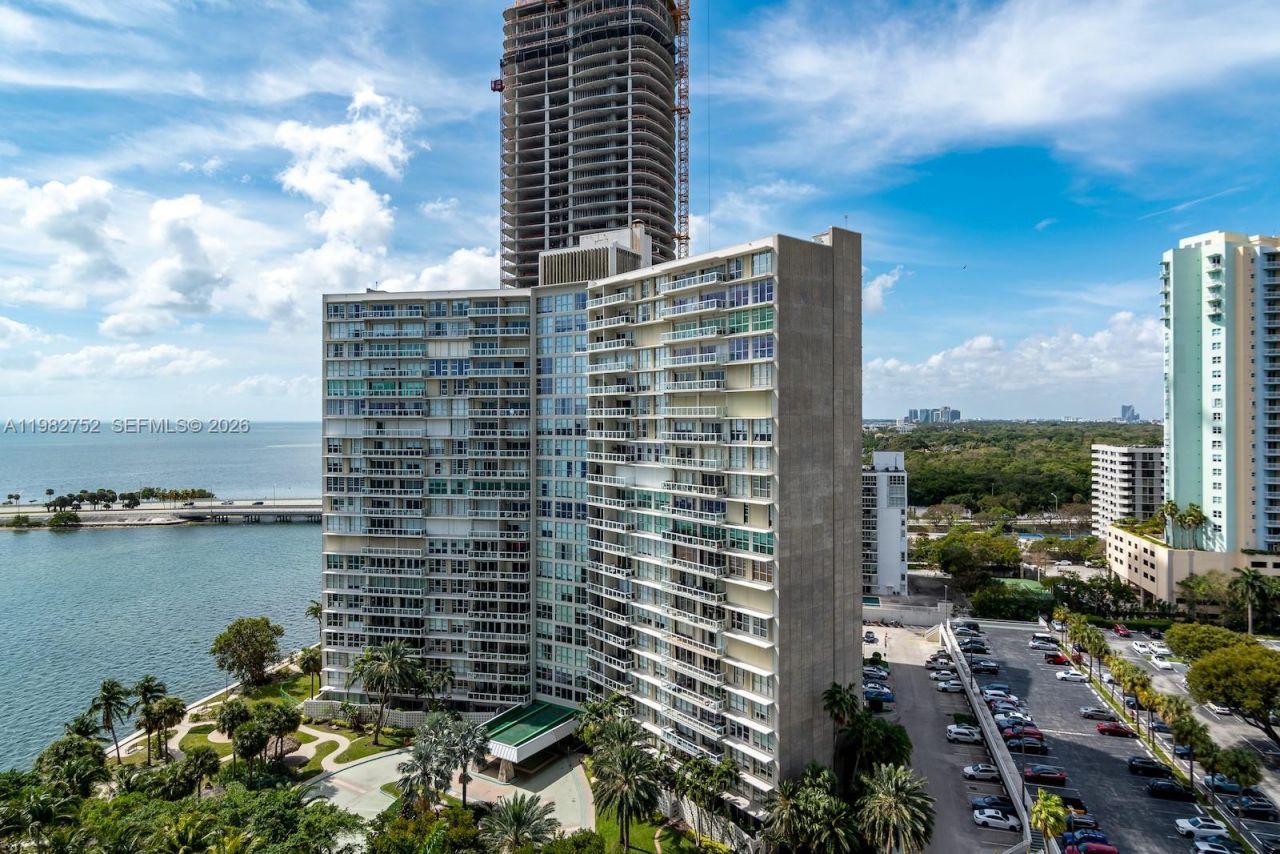 2333 Brickell Ave , Unit 1710, Miami, FL 33129 Photo