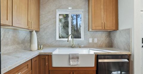 8536 Loch Levon Ave, Kings Beach, CA 96143 Photo