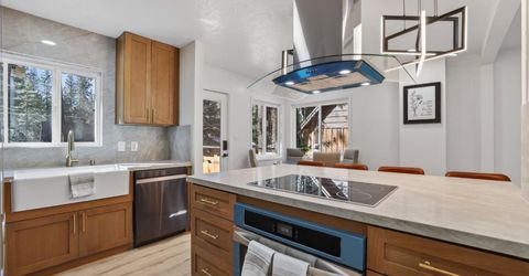 8536 Loch Levon Ave, Kings Beach, CA 96143 Photo