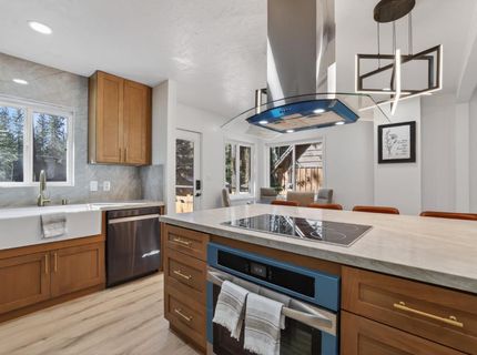 8536 Loch Levon Ave, Kings Beach, CA 96143 Photo